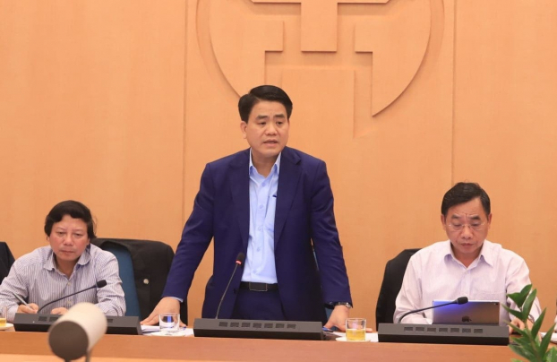  Ông Nguyễn Đức Chung - Chủ tịch UBND TP Hà Nội (ở giữa) được đề xuất tặng thưởng Huân chương Lao động hạng nhất vì thành tích chống dịch COVID-19  