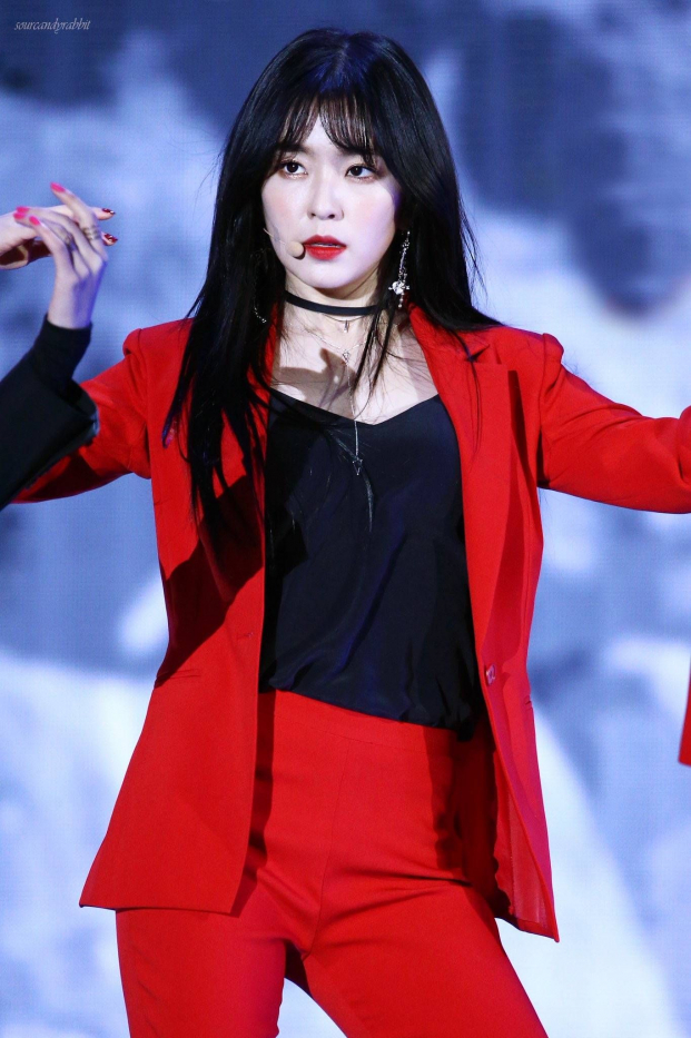 V BTS Irene Red Velvet lọt top idol Kpop mặc vest đỏ đẹp nhất  Red  suit Double breasted suit jacket Suits