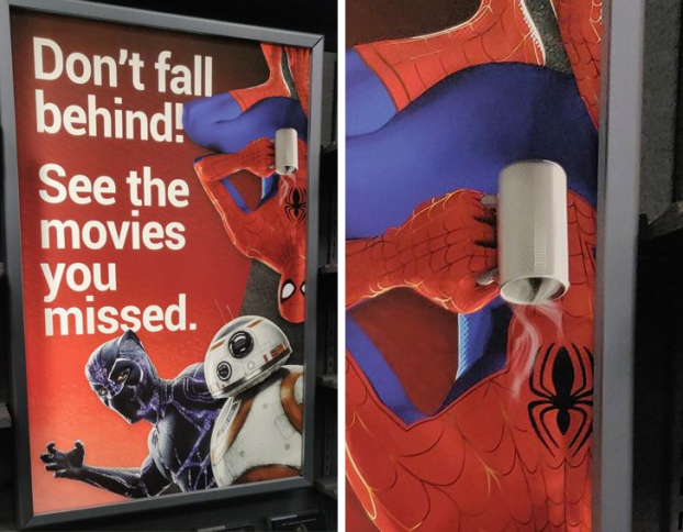   Spider Man cầm ly nước nóng trong khi đang treo ngược. Từ khi nào mà Người Nhện có thêm siêu năng lực này nhỉ?  
