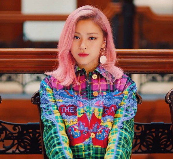 10 idol có trang phục biểu diễn đắt nhất Kpop: Jennie mặc đồ nửa tỷ, V chẳng kém cạnh 4