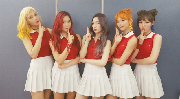 BLACKPINK - TWICE - Red Velvet mặc đồng phục: Người được khen, kẻ bị chê quê sến súa 3