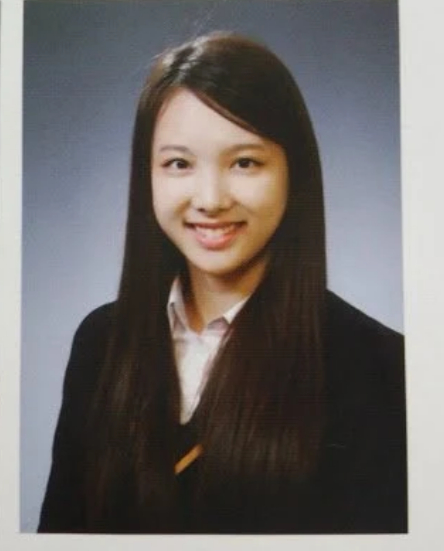 Lộ ảnh tốt nghiệp của dàn mỹ nhân Kpop: Irene ngố tàu, Yoona xinh như nữ thần 3