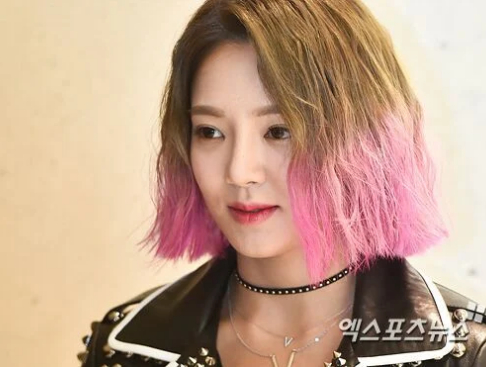 9 idol Kpop nhuộm tóc nhiều nhất Kpop: Người tung thính comeback, kẻ thay đổi vì đam mê 67