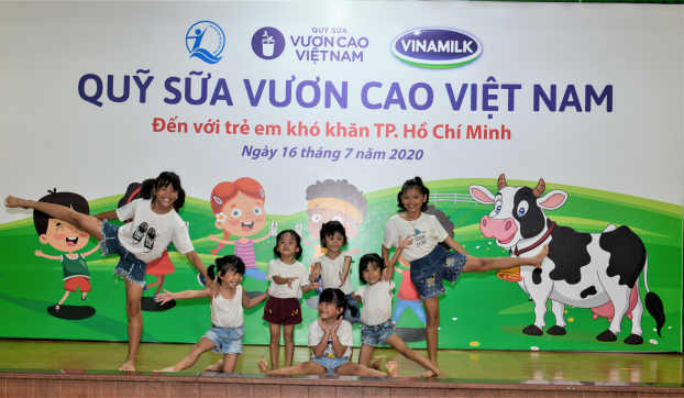 Quỹ sữa Vươn cao Việt Nam và Vinamilk tiếp tục hành trình kết nối yêu thương tại TP. HCM 0