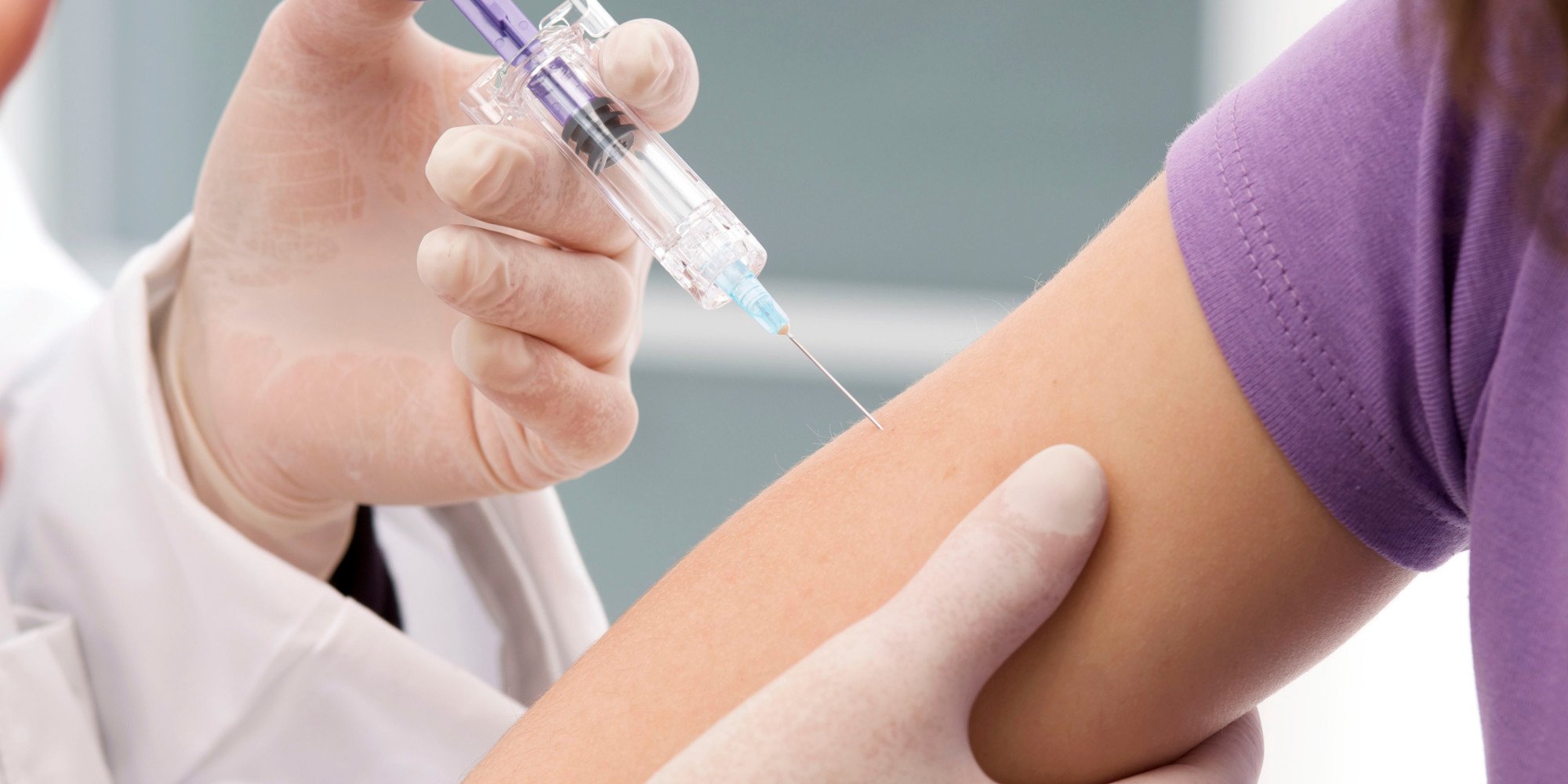   Tiêm vắc xin HPV là cách tốt nhất để phòng tránh ung thư cổ tử cung  