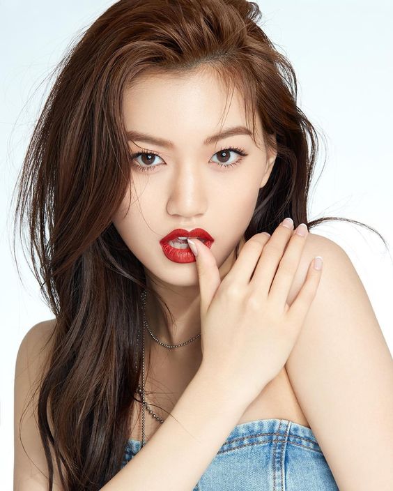 25 sao Hàn có gương mặt thời trang nhất châu Á: Lisa No.14, vị trí của Jennie mới bất ngờ 14