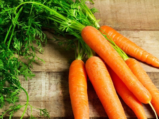   Cà rốt chứa vitamin A  