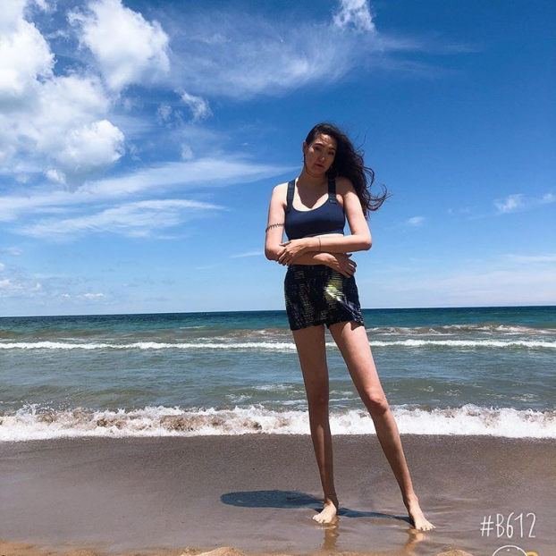 Cô gái Mông Cổ sở hữu đôi chân dài thứ hai thế giới 16