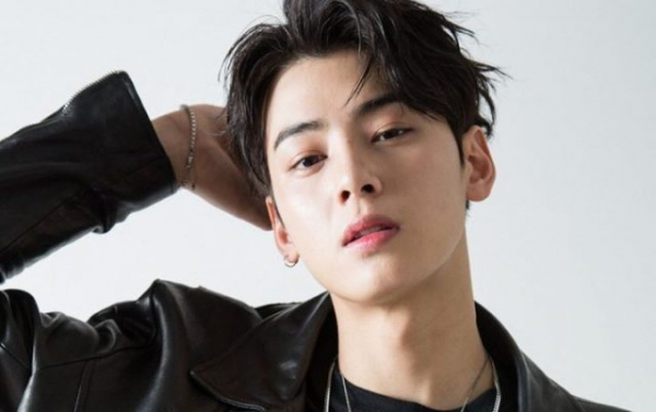 12 nam thần đẹp trai nhất Kpop: Sehun như hoàng tử, V xứng danh 'Face Genius' 2