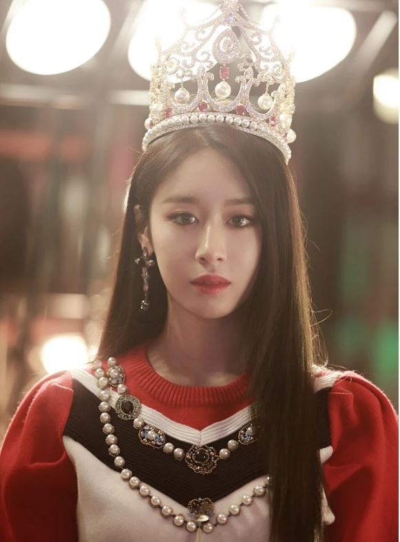 10 idol nữ đẹp chuẩn hoa hậu: Jisoo được gọi tên, top visual vắng mặt 1 cách khó hiểu 17