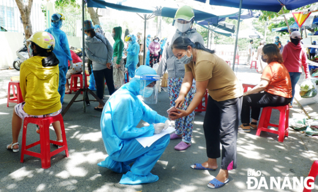 Lịch trình di chuyển của 10 bệnh nhân mắc COVID-19 mới ở Đà Nẵng: Đến bệnh viện, đi chợ 2