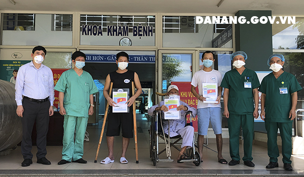   Thêm 3 bệnh nhân mắc COVID-19 ở Đà Nẵng được xuất viện  