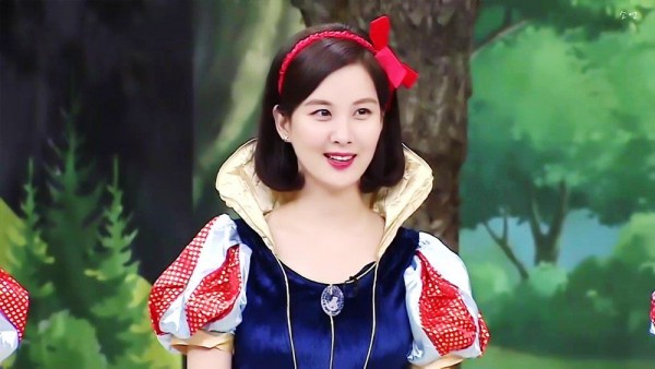 Idol Kpop cosplay thành Bạch Tuyết: Yoona đọ sắc với mỹ nhân GFRIEND, ai đẹp nhất? 1