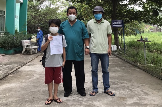   Bệnh nhi 8 tuổi mắc COVID-19 ở Đà Nẵng được xuất viện  