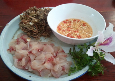 Cá sống (Gỏi cá)