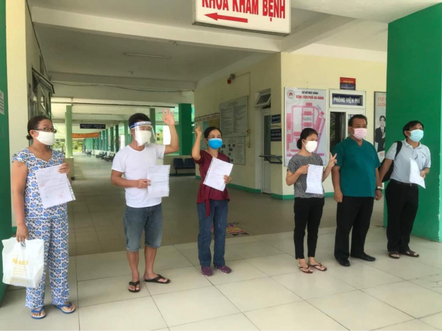   BV Phổi Đà Nẵng công bố khỏi bệnh cho 5 bệnh nhân COVID-19.  