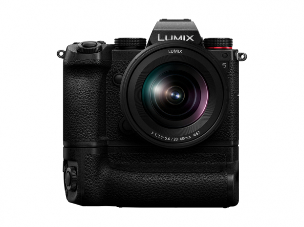 Panasonic ra mắt máy ảnh Full-Frame không gương lật Lumix S5 5