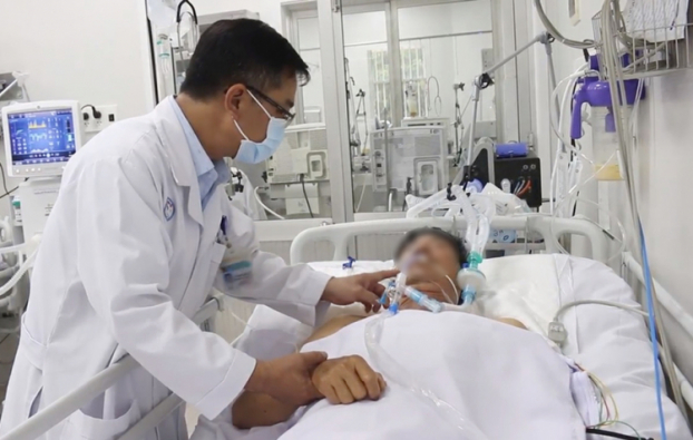   Bệnh viện Chợ Rẫy tiếp nhận và điều trị 6 bệnh nhân bị ngộ độc sau khi ăn Pate Minh Chay. Ảnh minh họa  