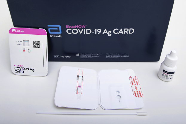 Mỹ cấp phép bộ kit xét nghiệm COVID-19 cho kết quả sau 15 phút, giá chỉ hơn 100.000 đồng 0