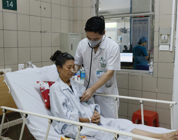   Bệnh nhân ngộ độc pate Minh Chay đã có tiến triển khả quan hơn.  