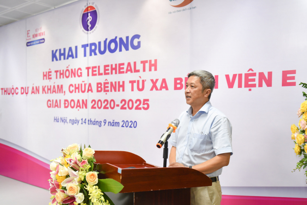   PGS.TS Nguyễn Trường Sơn - Thứ trưởng Bộ Y tế đánh giá Dự án sẽ mang lại hiệu quả tốt khi BV có đội ngũ bác sĩ đầu ngành tham gia.  