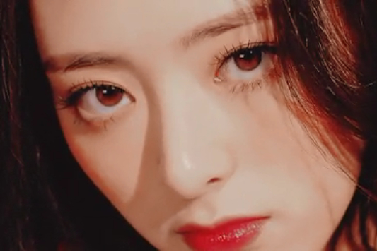 9 idol nữ có đôi mắt quyến rũ nhất Kpop: Jennie cùng dàn mỹ nhân 'mắt mèo' lọt top 3