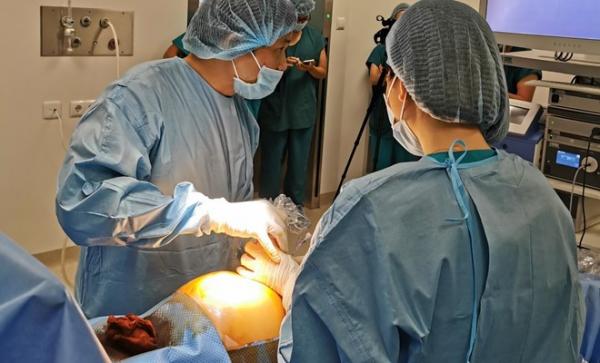   Bệnh viện Phụ sản Hà Nội là bệnh viện công đầu tiên thực hiện kỹ thuật can thiệp bào thai.  