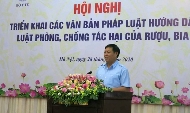   Thứ trưởng Đỗ Xuân Tuyên phát biểu tại Hội nghị.  