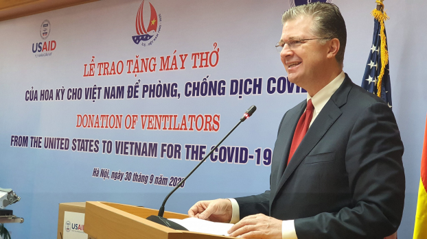   Đại sứ Hoa Kỳ tại Việt Nam Daniel J. Kritenbrink cho biết rất ấn tượng với công cuộc phòng chống dịch COVID-19 của Việt Nam.  