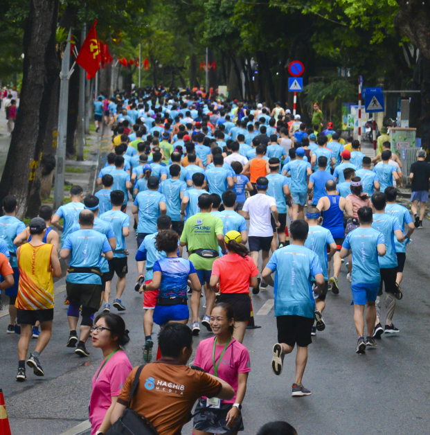   1500 người tham gia giải chạy ủng hộ từ thiện  