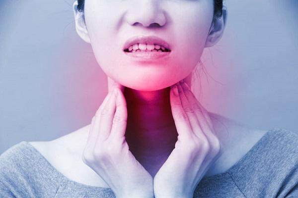 5 dấu hiệu tưởng cảm cúm thông thường hóa ra đã mắc ung thư vòm họng, phải đi khám ngay 1