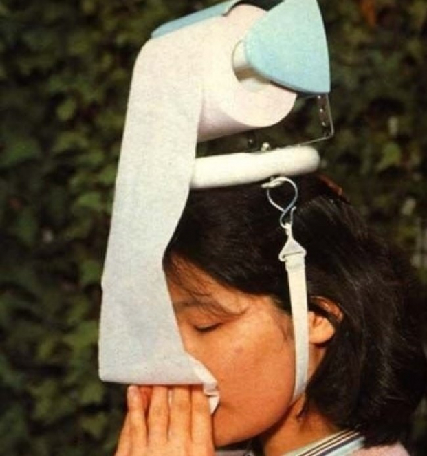  Đây chính là dụng cụ 'thần thánh' dành cho những người thường xuyên bị cảm cúm. Chắc chắn bạn sẽ không còn lo sợ vì nỗi lo hết giấy vệ sinh dù đi đến bất cứ đâu.  