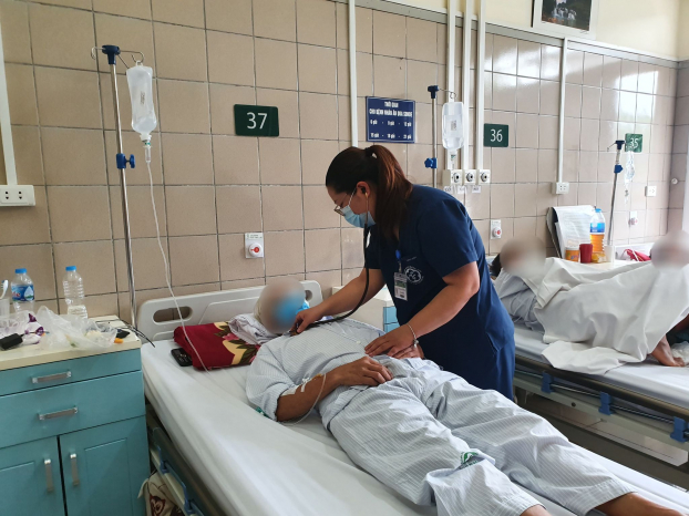   Bệnh nhân bị ngộ độc thuốc diệt chuột thế hệ mới đang điều trị tại BV Bạch Mai  