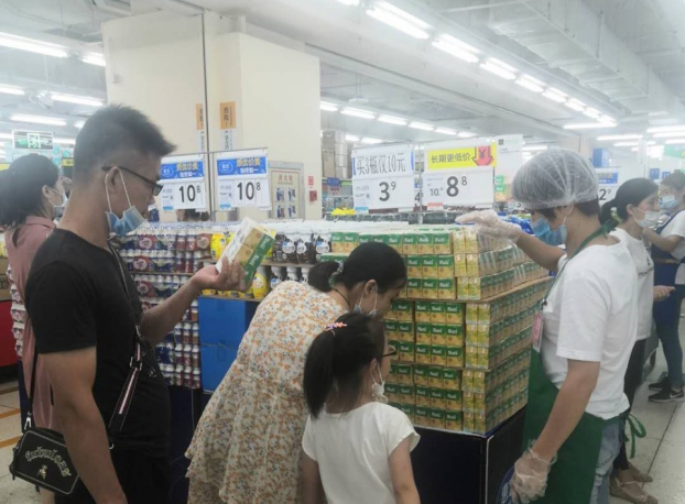 NutiFood: Thương hiệu sữa đầu tiên của Việt Nam có mặt trên kệ hàng siêu thị Walmart 3