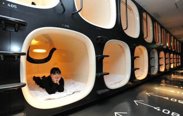   Nếu bạn mơ ước tìm được một căn phòng nhỏ xinh xắn, ấm cúng để có thể ngủ ngon giấc thì những khách sạn con nhộng của Nhật Bản chính là thứ bạn cần. Mọi người đến đây chỉ đơn giản là để nghỉ ngơi.  