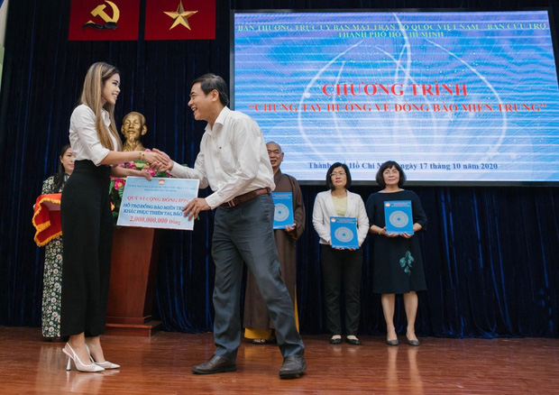 Tỷ phú Johnathan Hạnh Nguyễn ủng hộ 3,3 tỷ đồng cứu trợ miền Trung 0