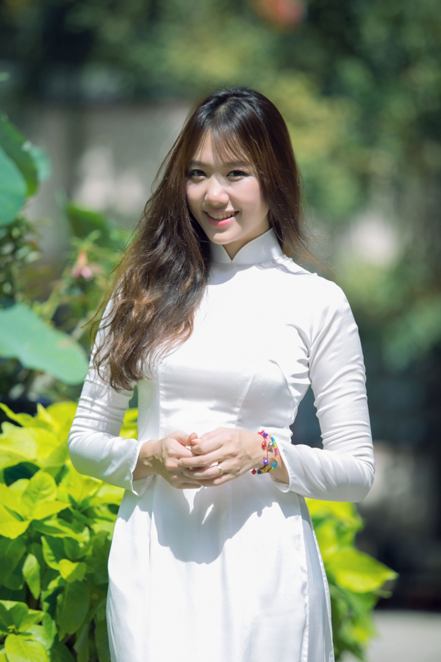 Sao Việt mặc áo dài trắng: Ngọc Trinh đẹp như tiên nữ, nhìn Lâm Khánh Chi mà khóc nghẹn 14