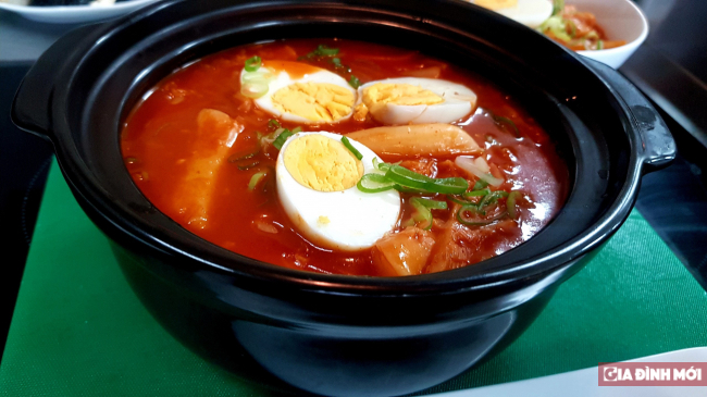 Sinh viên đại học Thăng Long hào hứng làm món kim chi, Kimbap chuẩn vị Hàn Quốc 4