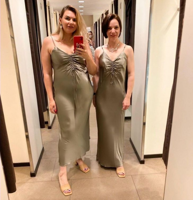 2 cô gái 'mặc chung đồ' chứng minh thời trang không phụ thuộc vào số đo 4