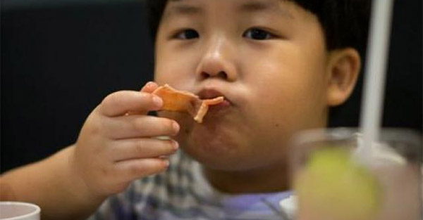 4 loại thực phẩm trẻ ăn càng nhiều trí thông minh càng bị bào mòn, chỉ số IQ càng giảm 0