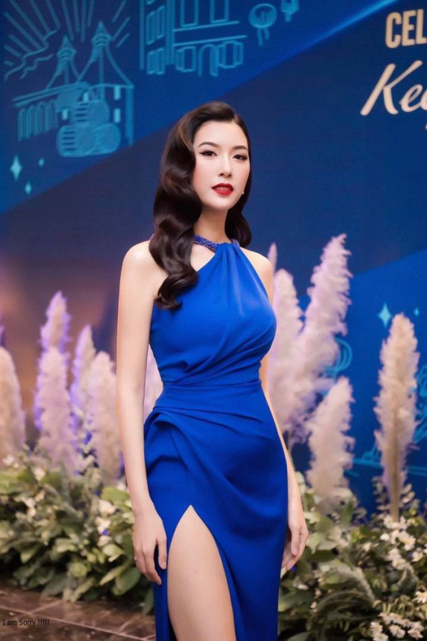 Sao Việt đọ sắc khi mặc váy xanh navy: Ngọc Trinh nuột nà miễn chê, Đỗ Thị Hà già chát 7
