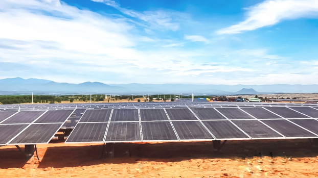   Nhà máy điện mặt trời Hồng Liêm 3 do Tập đoàn Hawee làm tổng thầu thi công với công suất 50MWp, được xây dựng tại xã xã Hồng Liêm, huyện Hàm Thuận Bắc, tỉnh Bình Thuận.  