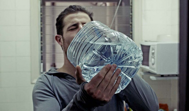 Suýt mất mạng vì uống quá nhiều nước để 'chữa' COVID-19: Bao nhiêu là quá nhiều? 2