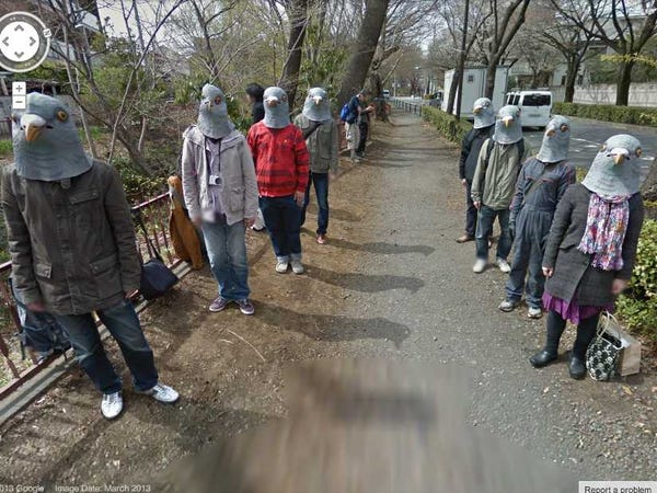 17 bức ảnh ghi lại khoảnh khắc độc lạ mà Google Street View vô tình chụp được 12