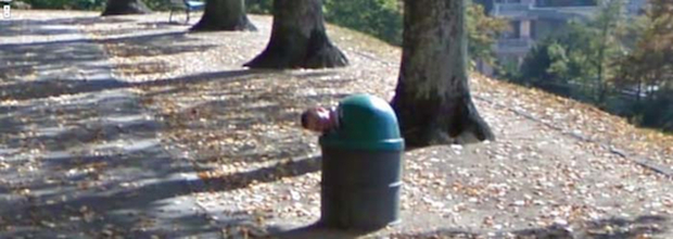 17 bức ảnh ghi lại khoảnh khắc độc lạ mà Google Street View vô tình chụp được 2