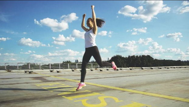 Chỉ cần thêm 1 động tác giúp tối đa lợi ích bài tập chạy bộ: Giảm cân nhanh, bụng phẳng lì 1