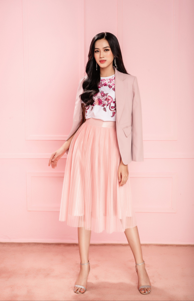 Hoa hậu Đỗ Thị Hà gợi ý trang phục du Xuân 2021 5