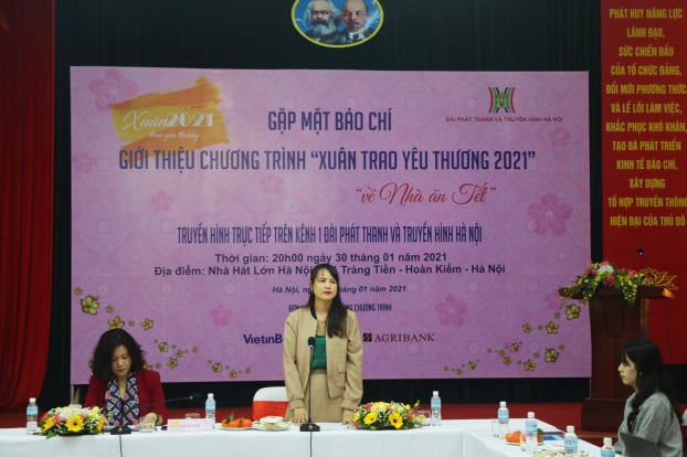   Bà Tạ Thị Thanh Ngân - Giám đốc truyền thông Deco Nam Việt.  