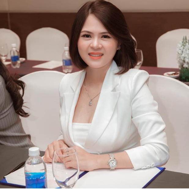 Nguyễn Thị Bích Thuận và hành trình trở thành CEO của thương hiệu Cao Lá Rừng Dr Cell 0