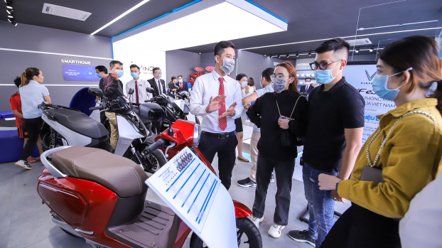 Kết hợp trung tâm trải nghiệm Vin3S, VinFast Khai trương 64 showroom xe máy điện 3